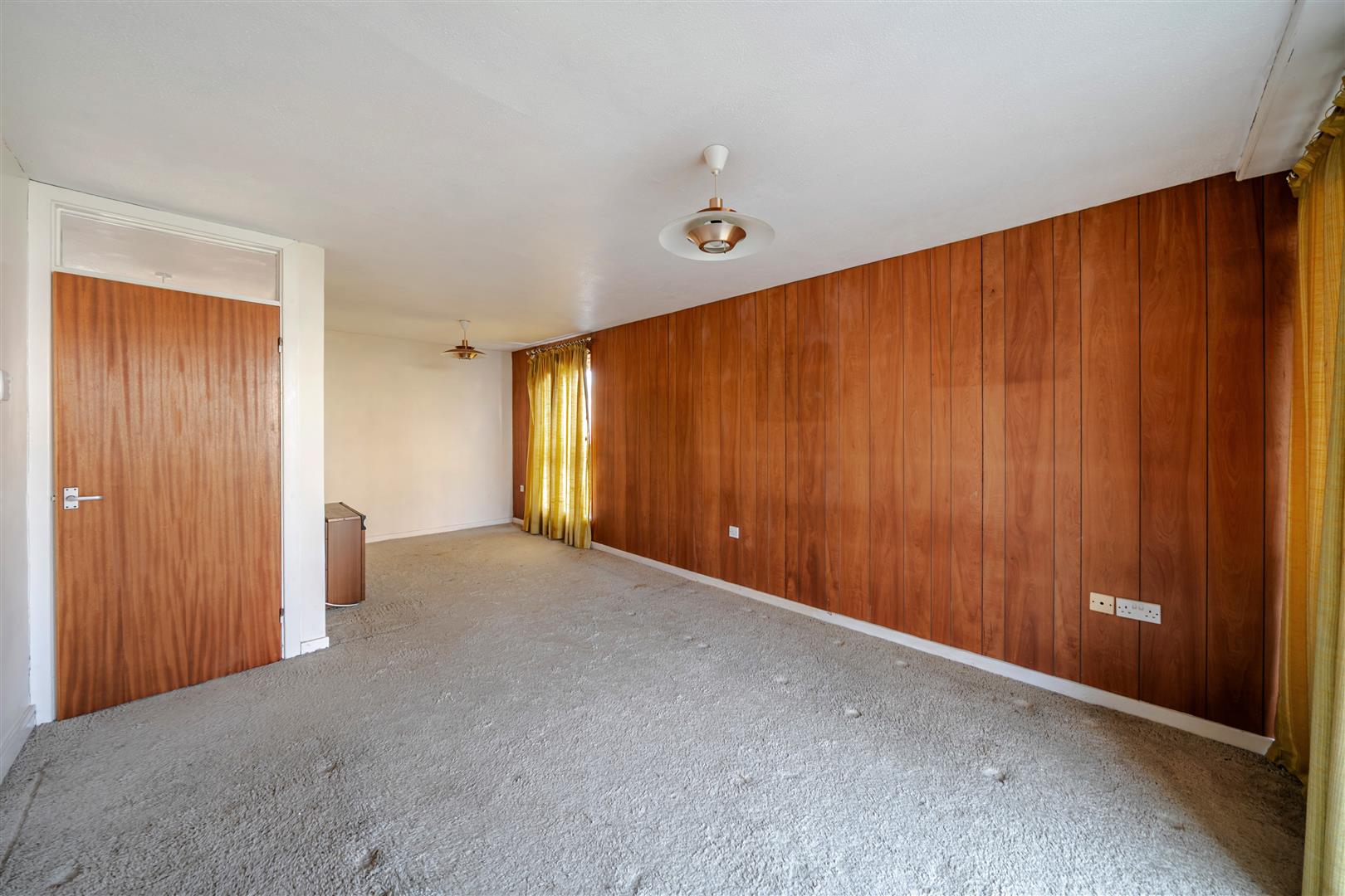 Groves Avenue, Langland, Swansea, SA3 4QX